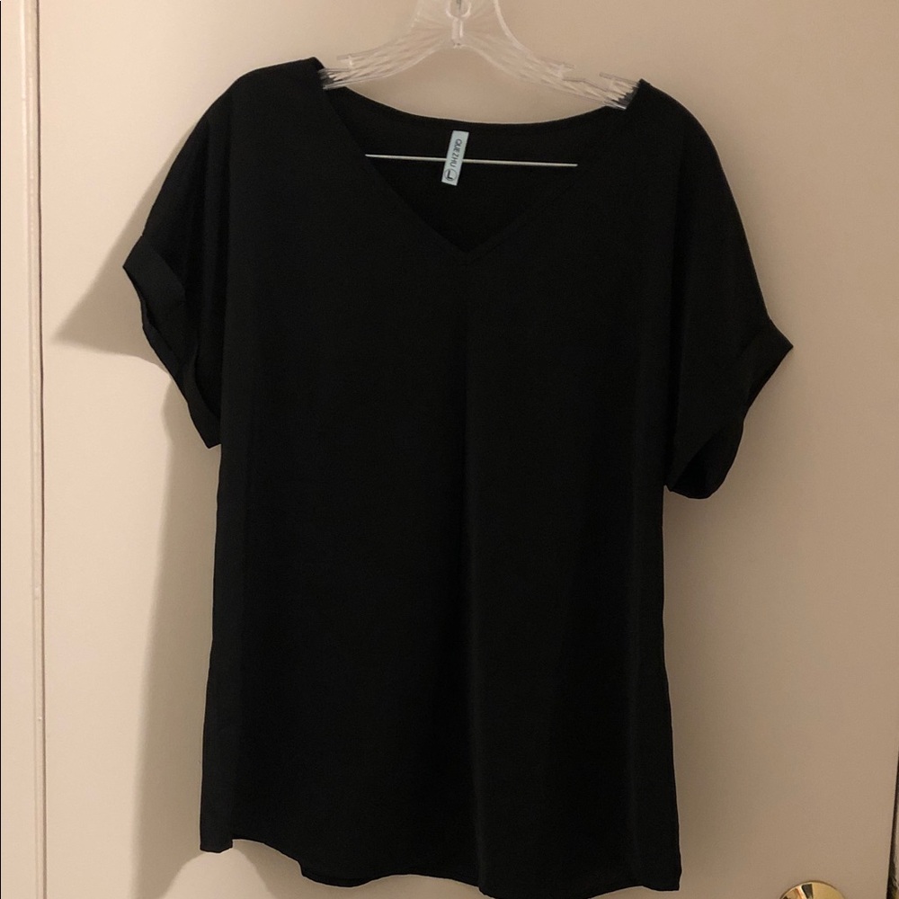 Women's Black V-Neck Short Sleeve Top